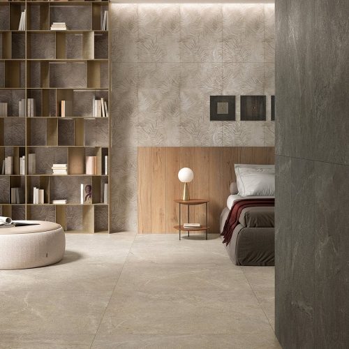Idee-amenagement-chambre-avec-carrelage-pierre-gres-cerame-coloris-sable-Contempura-Sand-et-decor-mural-pres-de-Beziers-34